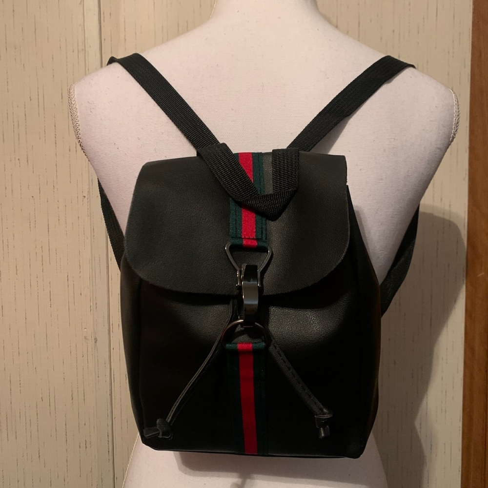 PU Multi Function Handbag/Backpack - Picture 6 of 6